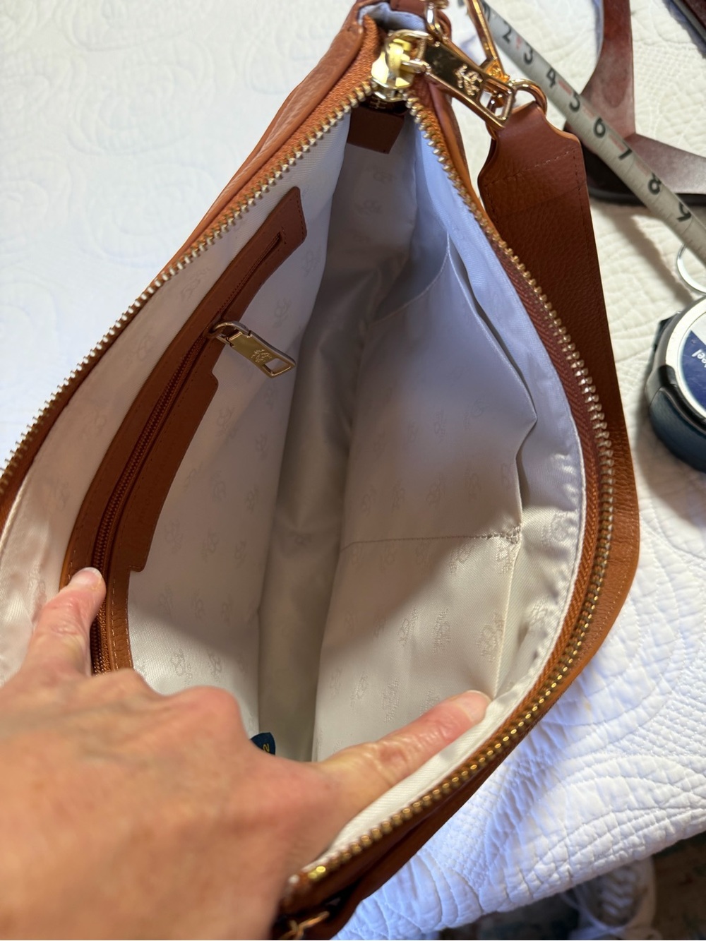 Brooks Brothers Pebbled Leather Shoulder Bag in Cognac - Picture 5 of 5